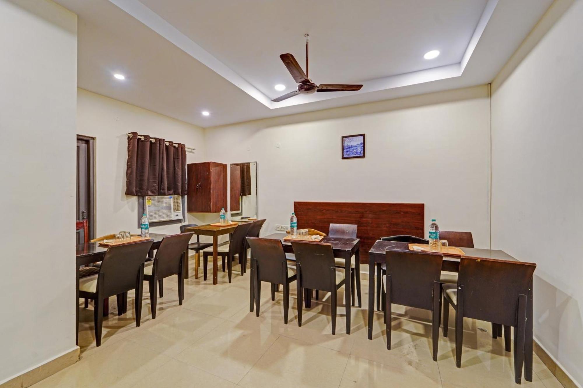 Super Townhouse G Silver Hotels Mount Road Chennai Exterior foto