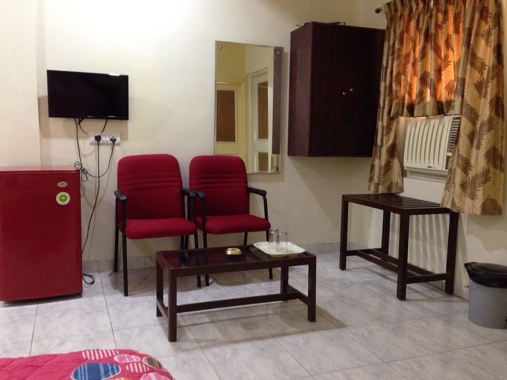 Super Townhouse G Silver Hotels Mount Road Chennai Exterior foto